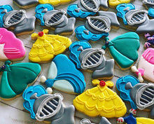 Load image into Gallery viewer, Princess And knight Cookies