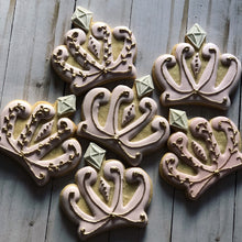 Load image into Gallery viewer, Princess Theme Cookies