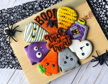 Load image into Gallery viewer, Halloween tray sugar  Cookies
