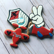 Load image into Gallery viewer, Mickey pilot theme cookies