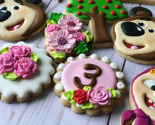 Load image into Gallery viewer, Maya and the bear theme Cookies
