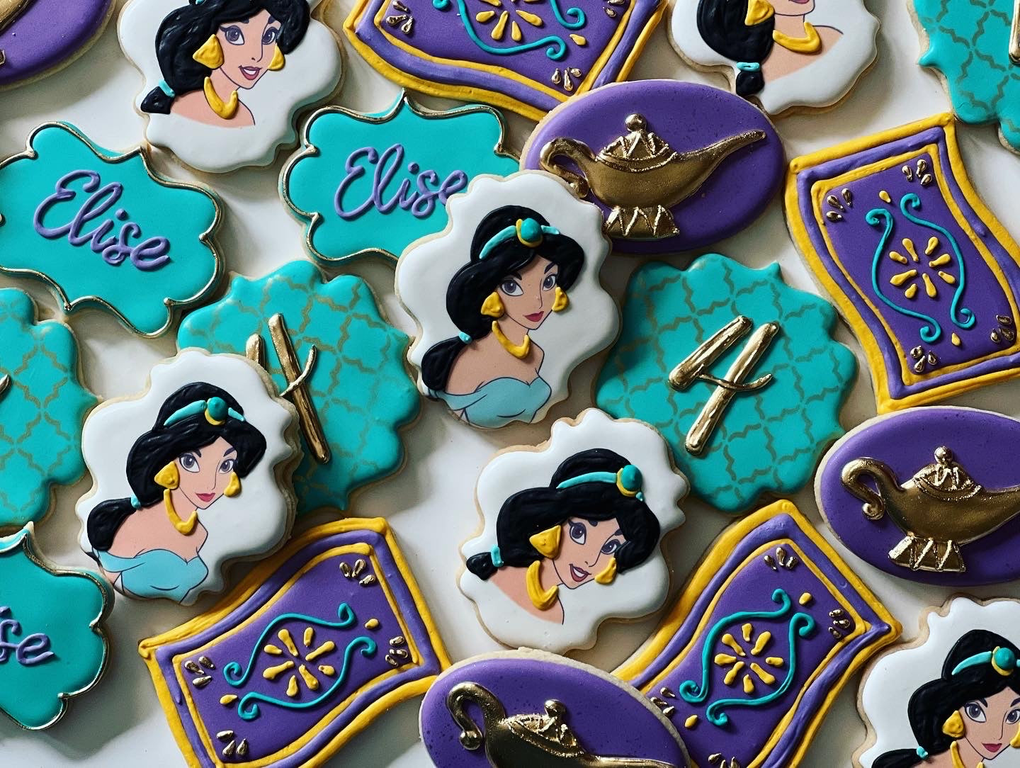 Princess Jasmine and Aladdin cake