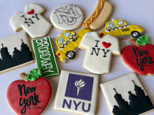 Load image into Gallery viewer, NYU graduation cookies,  New York theme Cookies