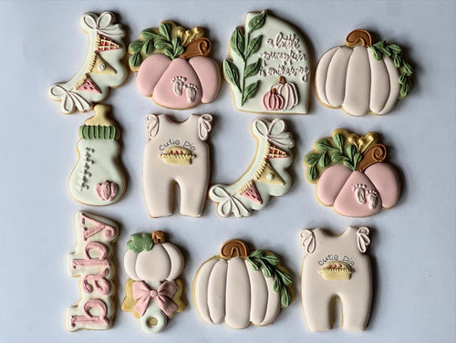 (Pumpkin Fall Baby shower cookies