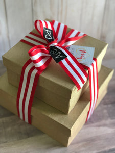 2 Gift box with cookies
