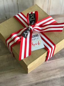 Gift box with 2 cookies