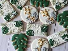 Load image into Gallery viewer, Safari Animal baby shower Cookies