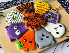 Load image into Gallery viewer, Halloween tray sugar  Cookies