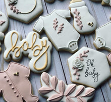 Load image into Gallery viewer, Girl Baby shower cookies