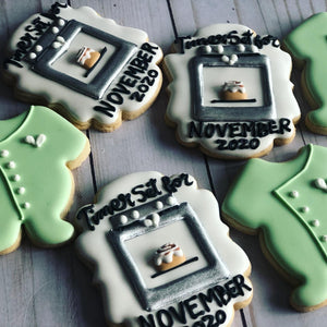 Baby announcement cookies gift