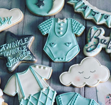 Load image into Gallery viewer, Moon and stars Baby shower cookies