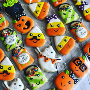 Halloween mini cookies in a bag