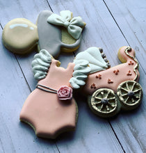 Load image into Gallery viewer, Girl Baby shower cookies