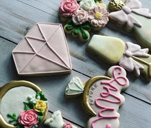 Load image into Gallery viewer, Bridal shower cookies gift