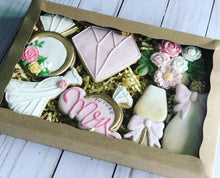 Load image into Gallery viewer, Bridal shower cookies gift