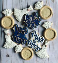 Load image into Gallery viewer, Wedding Bridal shower cookies